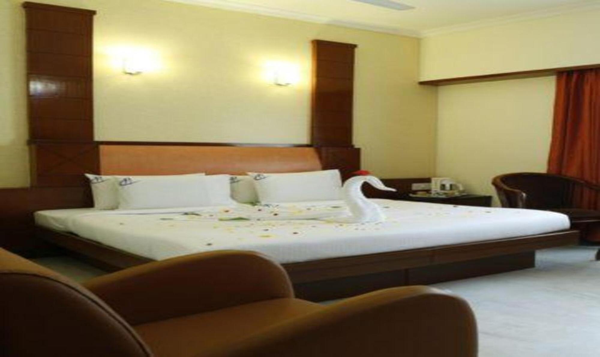 Fabhotel Prime Chennai Deluxe Екстер'єр фото
