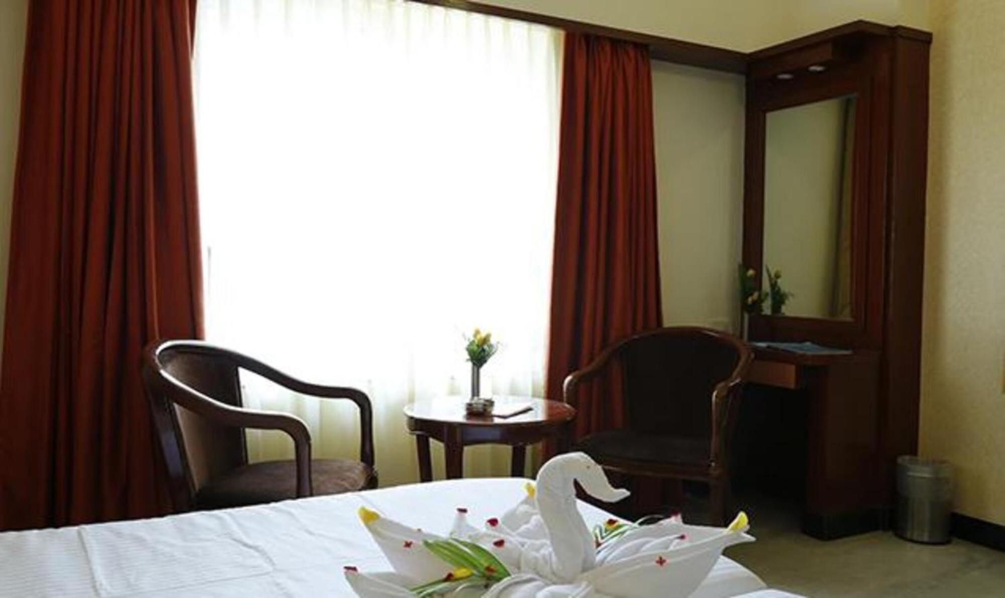 Fabhotel Prime Chennai Deluxe Екстер'єр фото